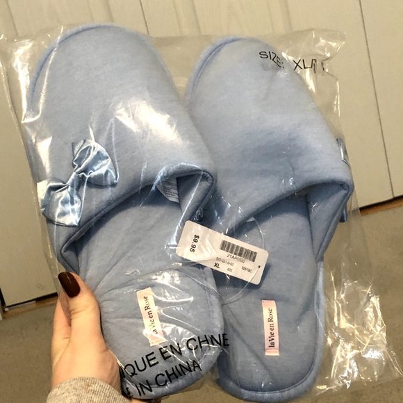 Baby Blue Slippers size XL *FREE WITH PURCHASE - Picture 7 of 7